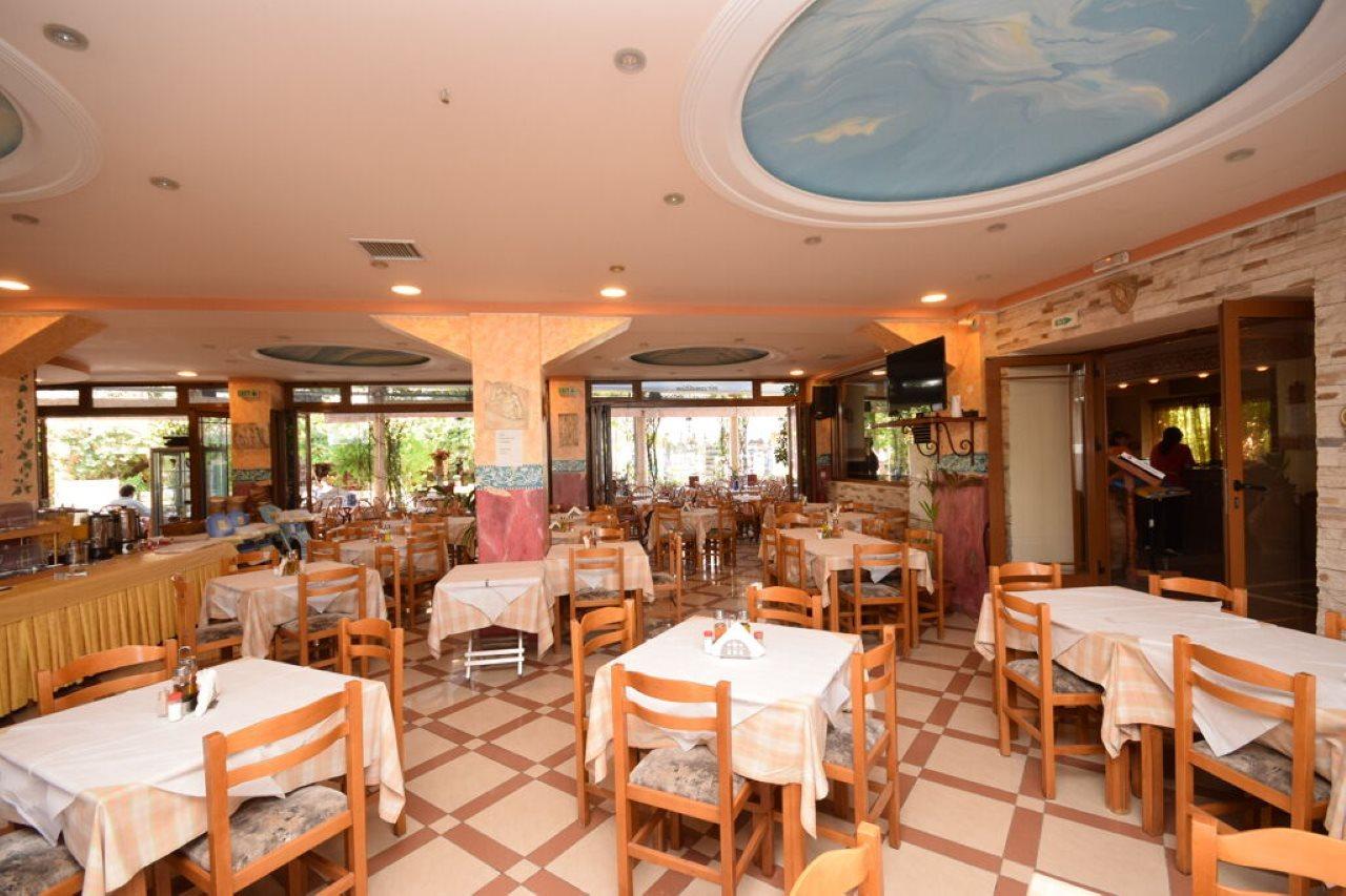 Gouvia Hotel Exterior photo
