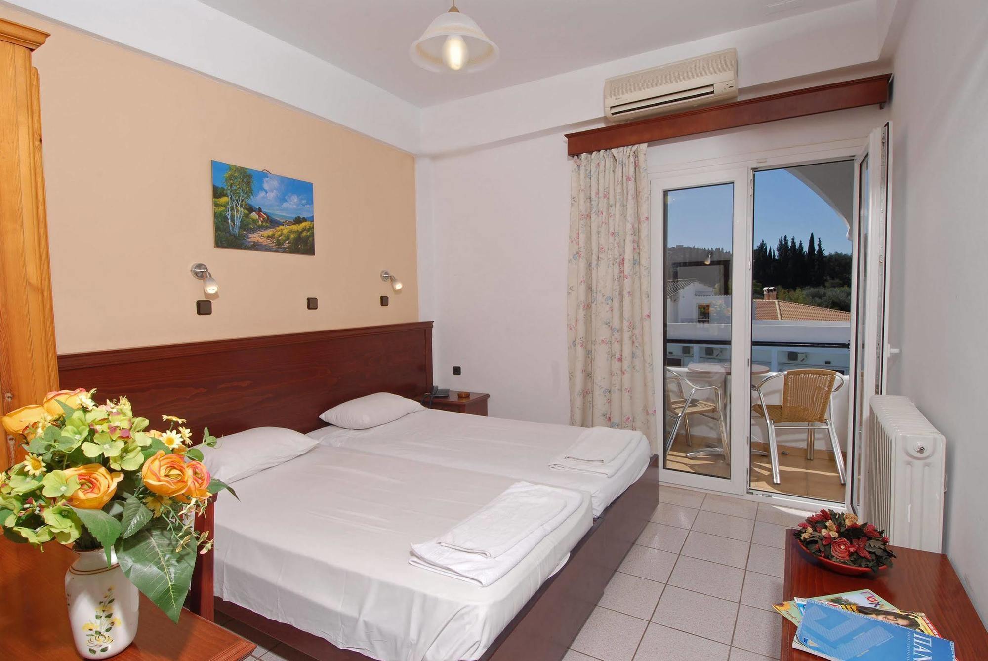 Gouvia Hotel Exterior photo